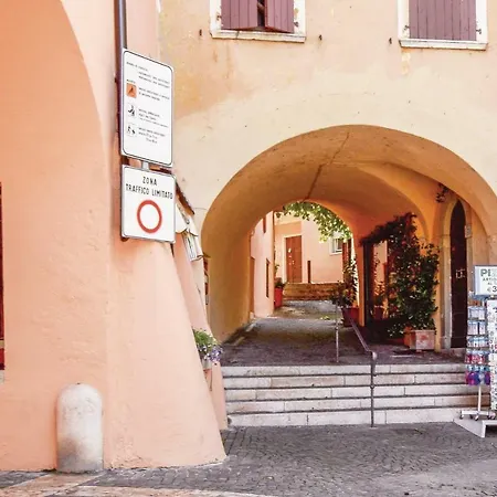 In Piazzetta * Gardone Riviera