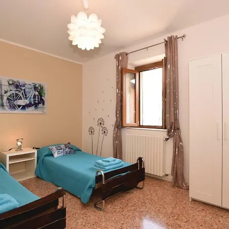 In Piazzetta Apartment