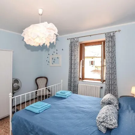In Piazzetta Apartment *